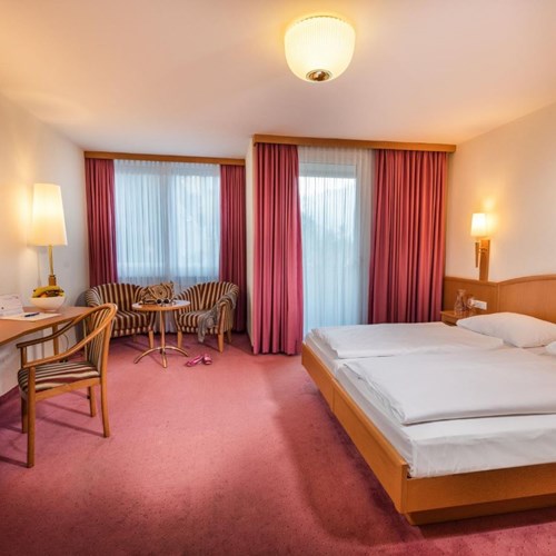 Hotel Palace, ski accommodation in Bad Hofgastein, Austria, bedroom