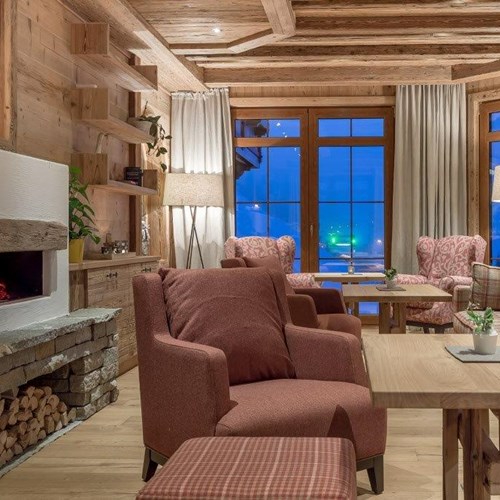 Burghotel Alpenguhn-Ski Accommodation in Obergurgl-lounge with fireplace