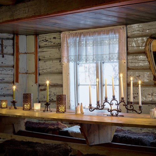 Hotel Bardola, Geilo ski resort, Norway-dining table rustic
