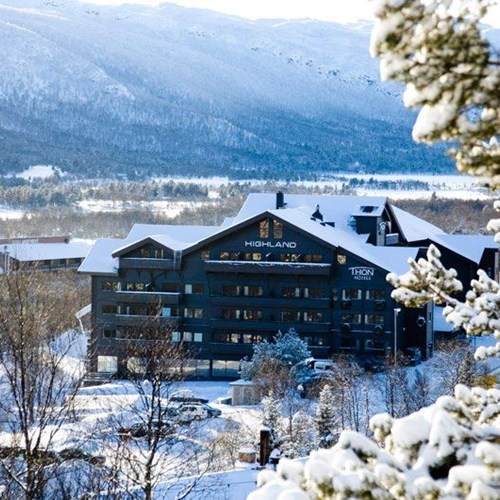 Highland Lodge ski accommodation in Geilo, Ski Norway, Snowy hotel exterior