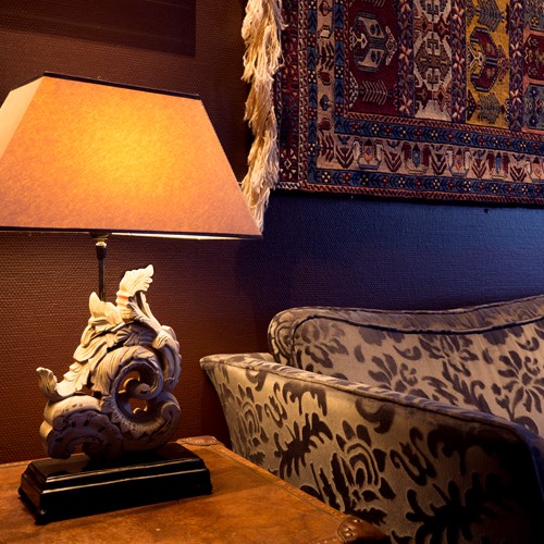 Fretheim Hotel-Flam-Norway-sofa in the lobby