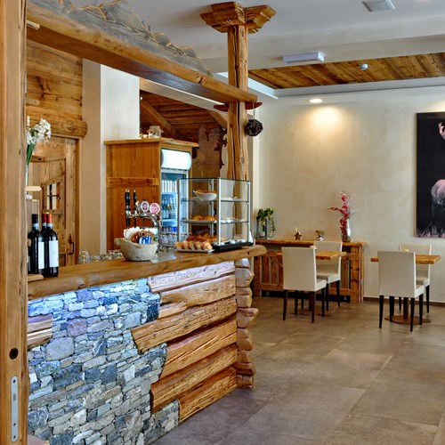 Hotel Serendipity Sauze d'oulx-Italy-hotel bar