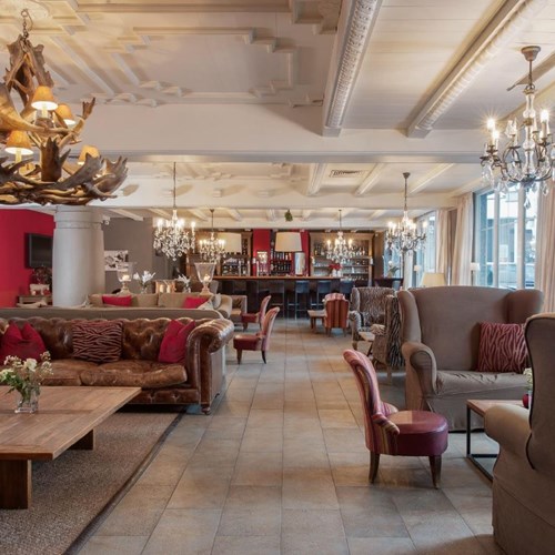 Q! Hotel Maria Theresia-Kitzbuhel-Austria-fireplace lounge.JPG