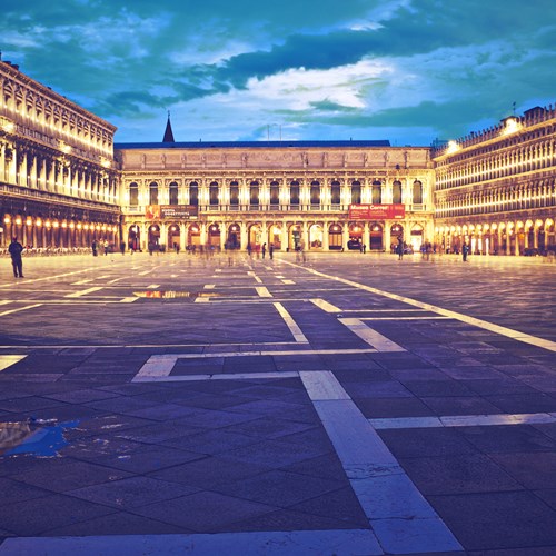 Venice-Italy-multicentre-st marks square at night