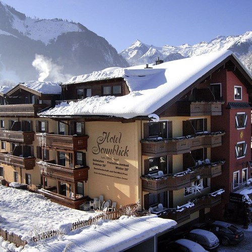 Hotel-Sonnblick-Kaprun-ski-resort-Austria-hotel exterior