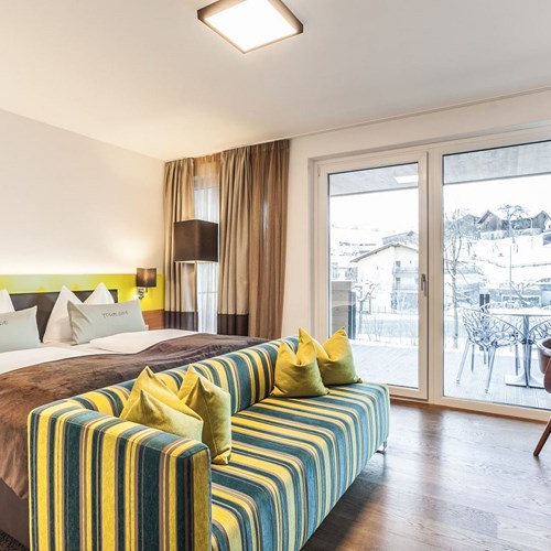 Hotel-Lederer's-Living-Kaprun-design-Hotel-family-room-studio