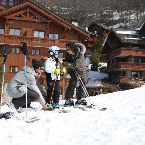 Les-Fermes-de Méribel-self-catering-apartments-France-ski in ski out