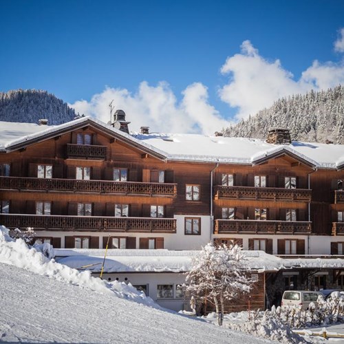 Hotel Beauregard-La Clusaz-slope beside the hotel