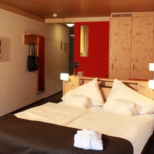 Hotel Eiger-Grindelwald ski hotel superior room
