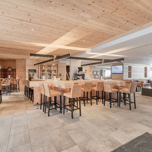 Ski accommodation, Hotel Gurglhof bar area