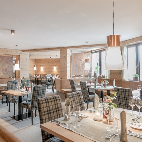 dining area at the Hotel Gurglhof, ski accommodation in Obergurgl