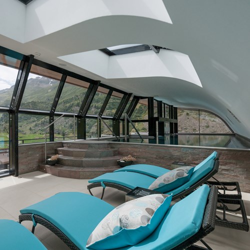 Indoor swimming pool at the Hotel Josl in Obergurgl