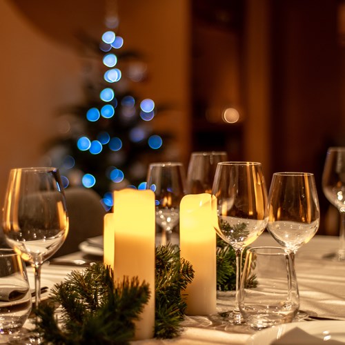 Chalet Ophelia dining table, ski chalet in Meribel