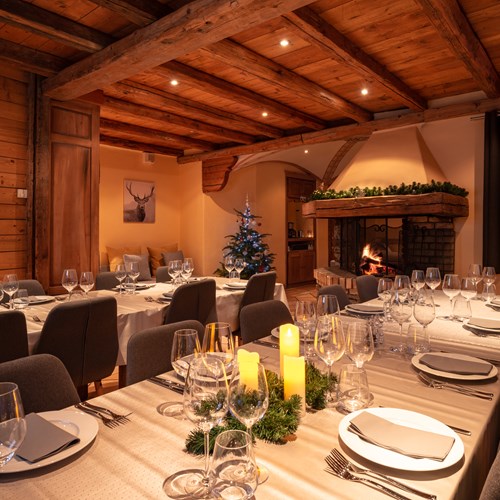 ski chalet in Meribel, dining area at Chalet Ophelia