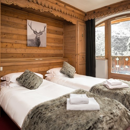 twin room at Chalet Ophelia, ski chalet in Meribel
