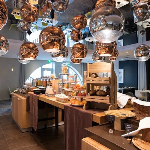Hotel-Aigle-des-Neiges-Val-dIsere-food.jpg