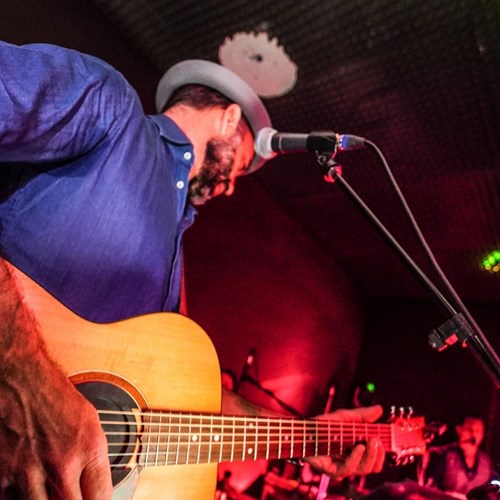 Grand-Hotel-Besson-Sauze-Doulx-live-music-guitar