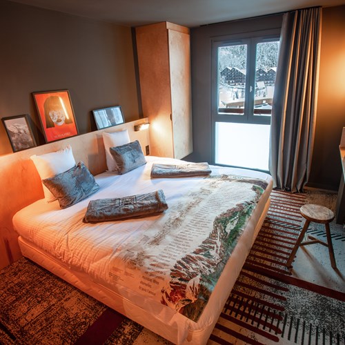 Folie-Douce-Hotel-Chamonix-ACCESS ROOM FOR 2.jpeg