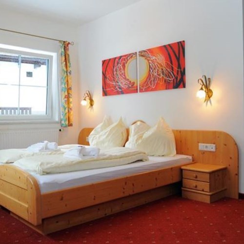 twin room at chalet fauner, catered ski chalet in st anton