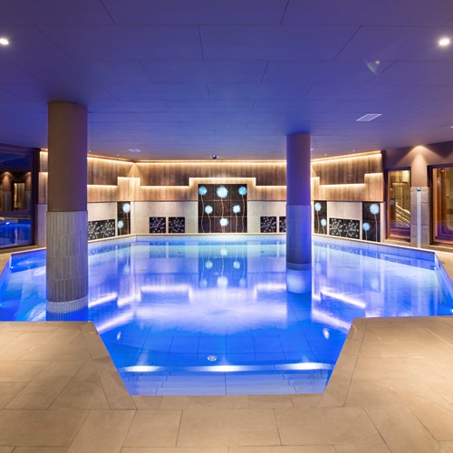 Hotel Le Hameau du Kashmir jacuzzi.jpg