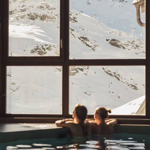 Hotel Le Hameau du Kashmir pool view.jpg