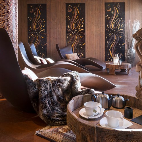 Hotel Le Hameau du Kashmir relaxation rooms.jpg