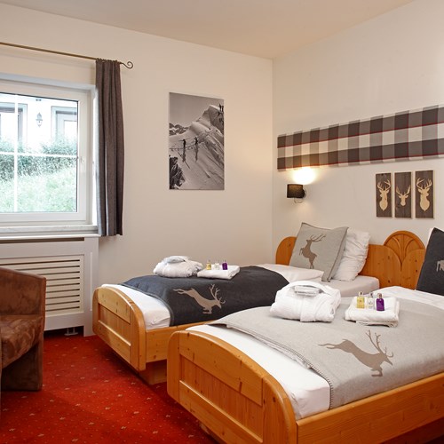 Chalet Fauner St Anton ski accommodation twin room