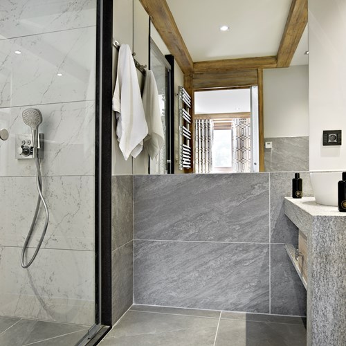 Chalet Elena bathroom.jpg
