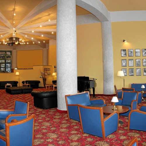 Hotel La Torre bar.jpg