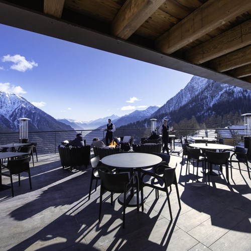 Le Massif La Loge du Massif terrace.jpg
