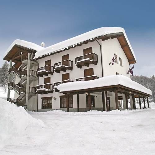 Park Hotel Gran Bosco exterior snow.jpg