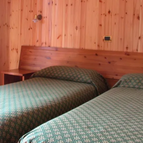 Park Hotel Gran Bosco twin bedroom.PNG