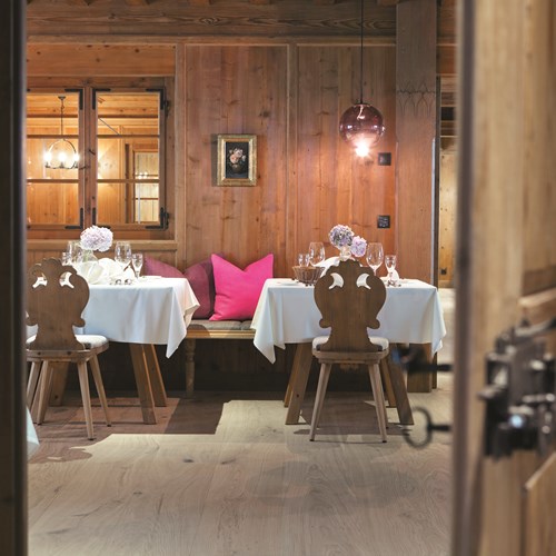 Elisabeth Hotel, luxury ski accommodation, Mayrhofen, Austria. Dining room
