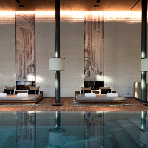 CAM-Pool-Indoor_Pool-Lounges_01.jpg