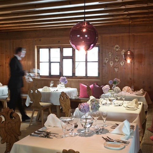 Elisabeth Hotel, luxury ski accommodation in Mayrhofen, dining room