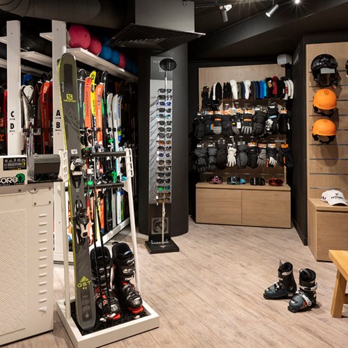 St-Alban-Hotel-Spa-Ski-shop-1.jpg