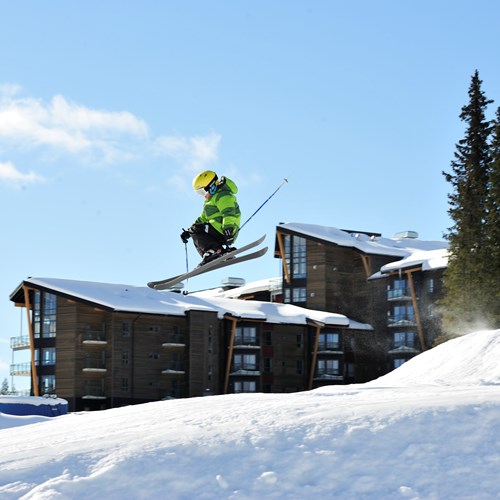 skiing past the Radisson Blu resort Trysil