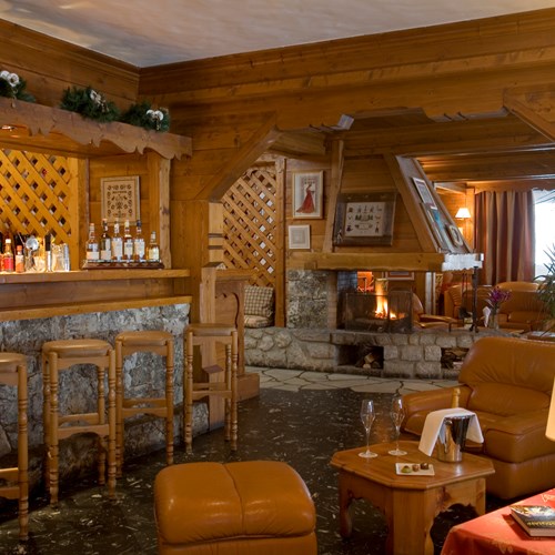 Les-Ducs-de-Savoie-Courchevel-ChArnal (11).jpg