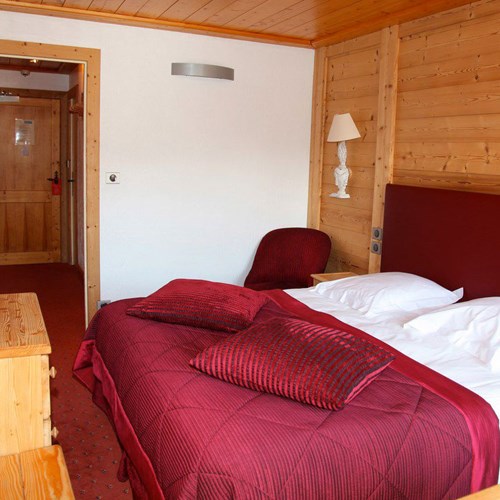 Les-Ducs-de-Savoie-Courchevel-ChArnal (16).jpg