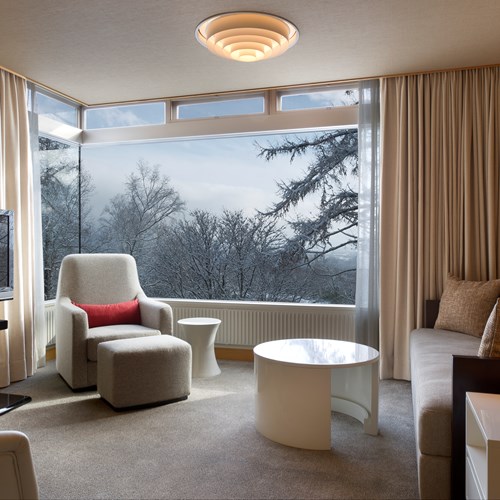 Greenleaf ski hotel - Niseko - Japan - suite living room