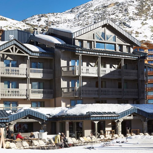 Hotel-Fitz-Roy-Val-Thorens-hotel-exterior