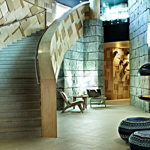 Hotel-Altapura-Val-Thorens-fire-and-staircase