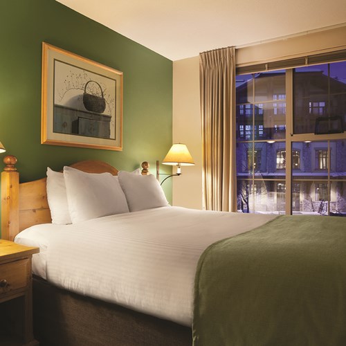 Double room at Coast Sundance Ski Lodge, Sun Peaks in Canada