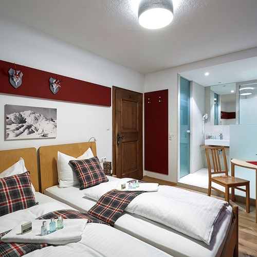 Double room Chalet Amalien Haus ski accommodation St Anton