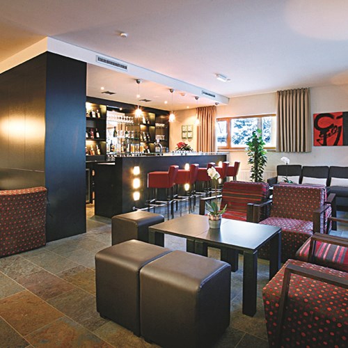 Hotel Banyan, ski accommodation in St Anton, Austria. Lounge and bar