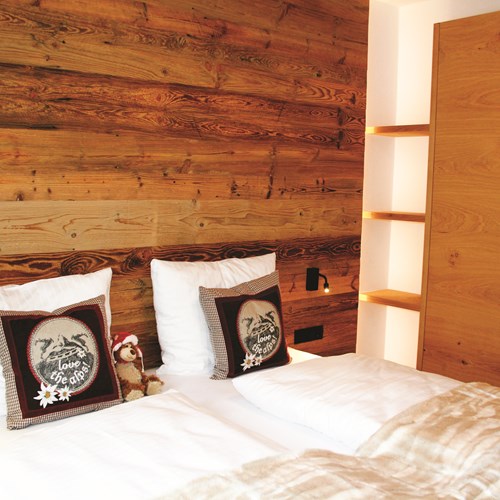 Little Haus bedroom. Ski accommodation in St Anton, Austria