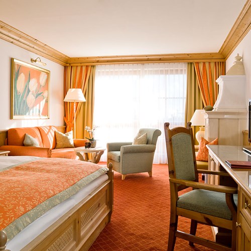 Hotel Tirolerhof, ski accomodation, Zell am See, double deluxe room
