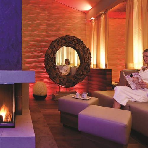 Hotel Tirolerhof, ski accomodation, Zell am See - fire in spa lounge