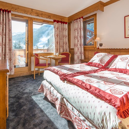 Hotel Eterlou Meribel-hotel room traditional