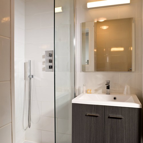 courchevel-olympic-courchevel-1850-bathroom.jpg